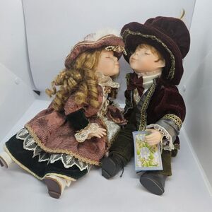 Cathay Collection Porcelain‎ Dolls Kissing Boy And Girl